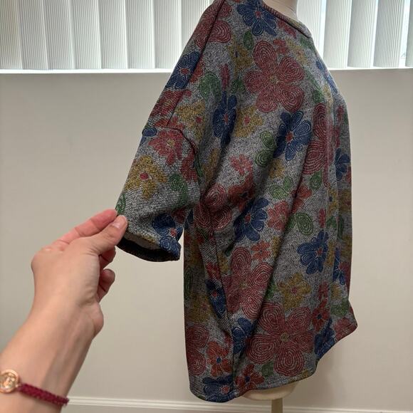 NWT HOPELY Women's Gray Floral Print Boho Waffle Knit Top 3/4 Sleeve Large - Picture 2 of 5